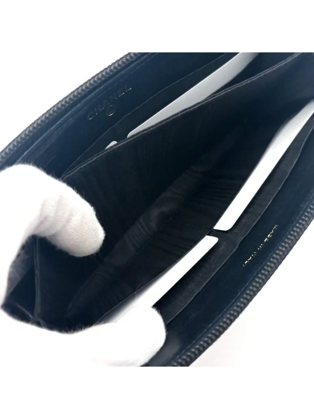 Chanel Wallet Coco Stitch Caviar Round